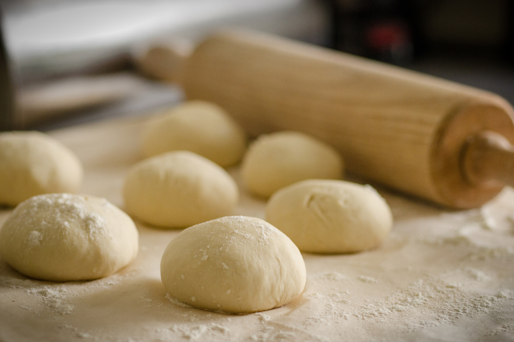 What Temperature to Bake Pizza with Fresh Dough for Optimal Crispiness and Flavor